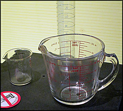 Science History Museum Pyrex glass like here is especially good at not shattering or cracking with rapid temperature or pressure changes.